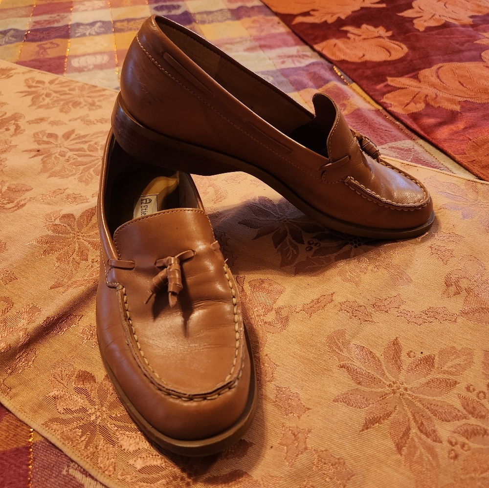 Aigner tan loafers